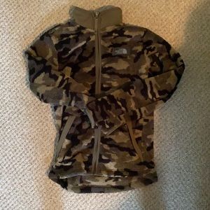 Plush north face camo zip jacket